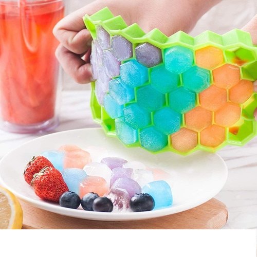 Lidded Honeycomb Ice Tray