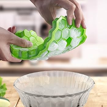 Lidded Honeycomb Ice Tray